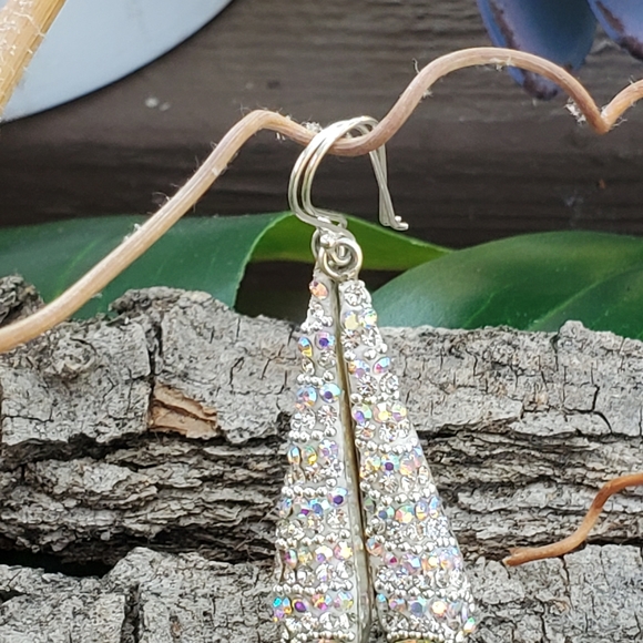 Sparkling teardrop silver earring - Picture 7 of 9